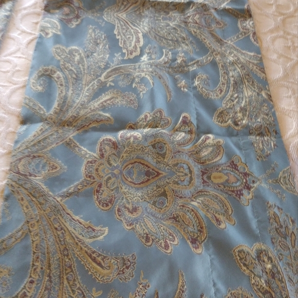 BEAUTIFUL Valances - Picture 4 of 14